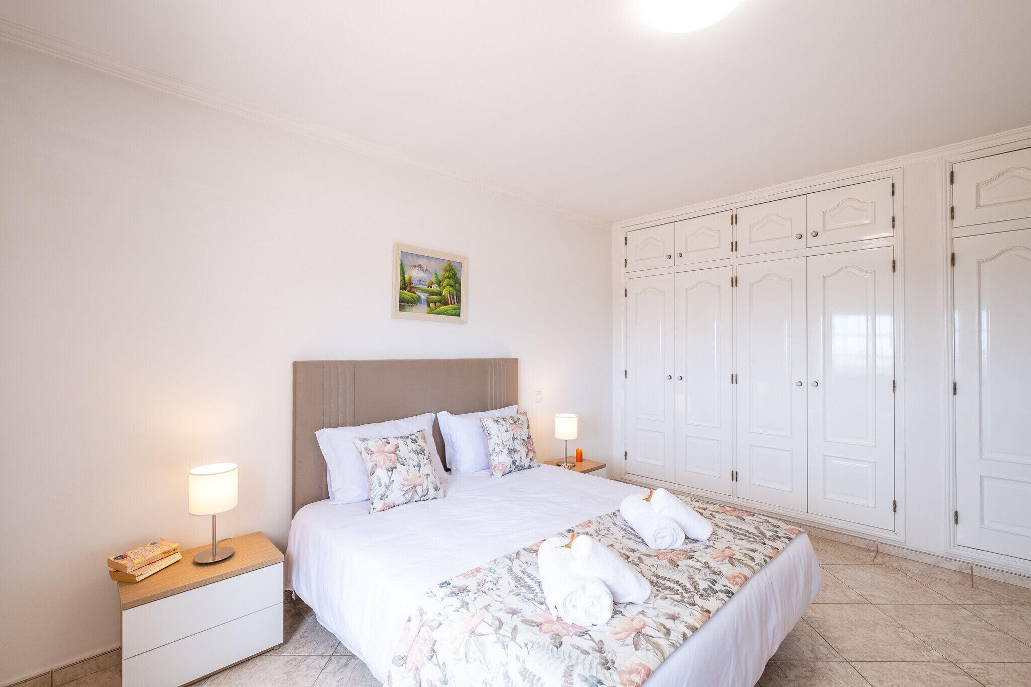13 Schlafzimmer, Bügeleisen/Bügelbrett, kostenloses WLAN, Bettwäsche