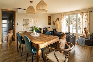 Dining - VILLA NONNA / 90m2, 3 bedrooms, 50m2 terrace, griddle, free Wifi and Netflix (Sainte-Maxime)