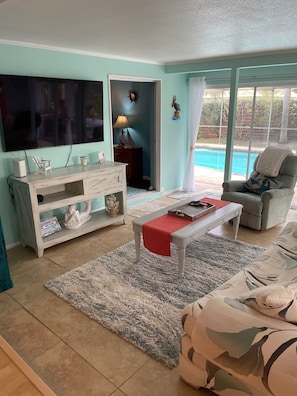 Smart TV, DVD player, books, computer monitors