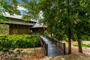 Front of property - Bellissimo Castle (Gainesville)