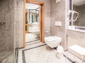 Haartrockner, Handtücher