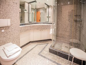 Haartrockner, Handtücher