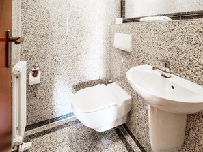 Haartrockner, Handtücher