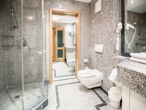 Haartrockner, Handtücher