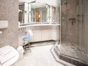 Haartrockner, Handtücher