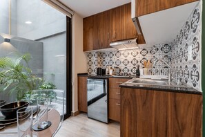 Design Room | Premium bedding, down comforters, free WiFi, bed sheets - Casai Roma Luis Cabrera (Mexico City)