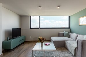 Traditional Apartment | Premium bedding, down comforters, free WiFi, bed sheets - Casai Roma Luis Cabrera (Mexico City)