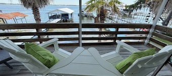 KINGSLEY LAKE! MOST BEAUTIFUL LAKE in Florida! Dock 115💦 -added Queen bed!