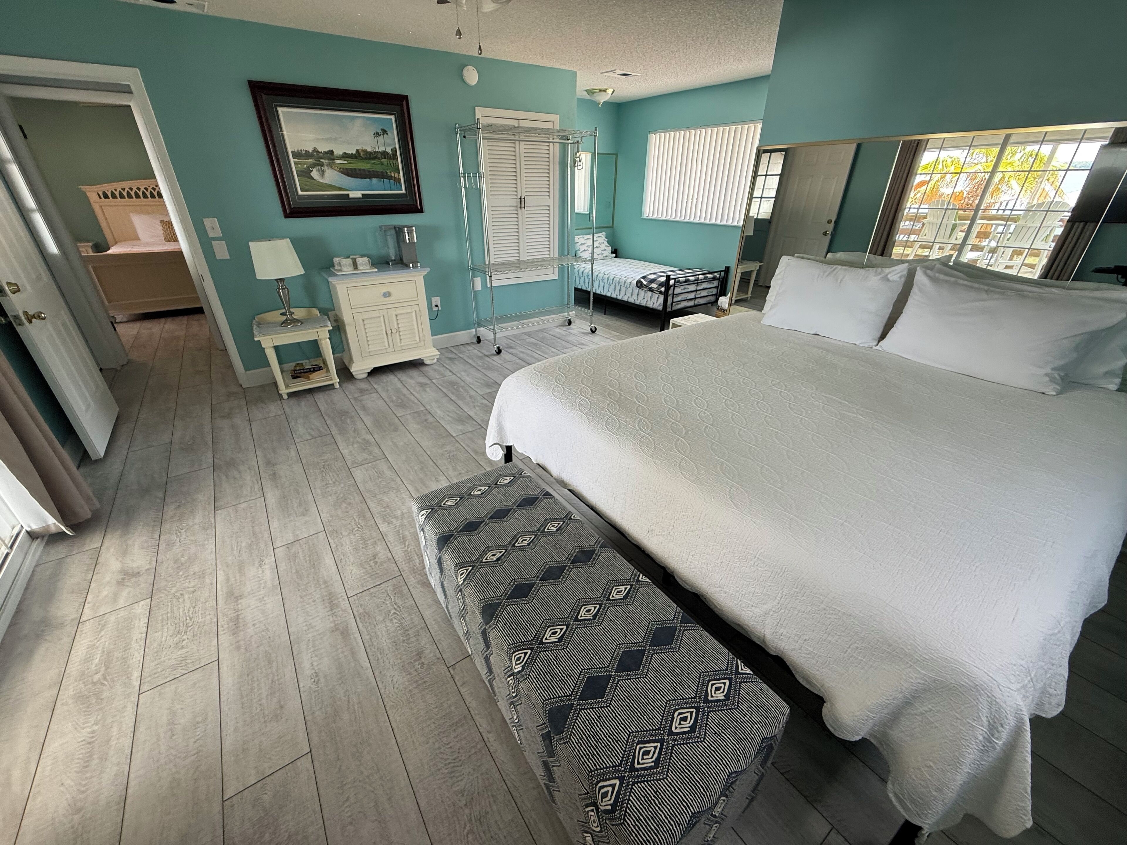 3 slaapkamers, een bureau, gratis wifi, beddengoed