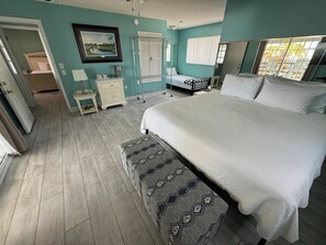 3 bedrooms, desk, free WiFi, bed sheets