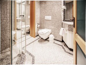 Haartrockner, Handtücher