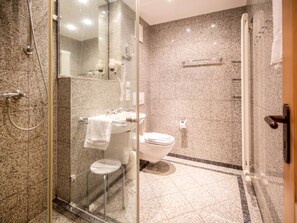 Haartrockner, Handtücher