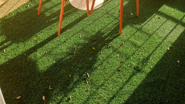 Outdoor dining -  Enchanted at winchester kick back and relax at this modern stylish apartment  
 (Kingston)