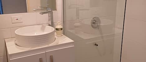 Bathtub, eco-friendly toiletries, bidet, towels