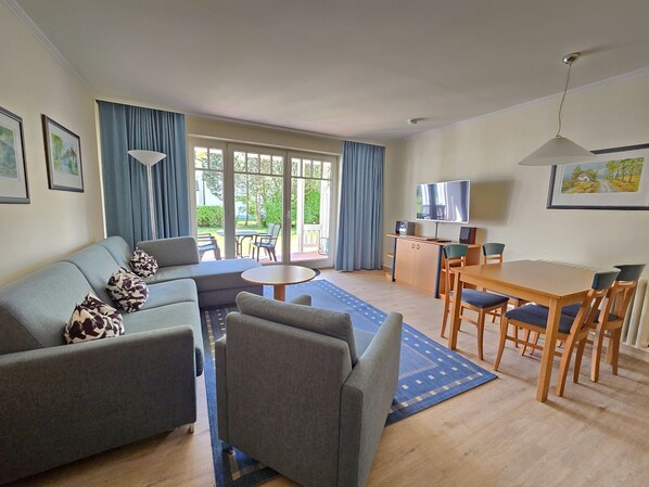 تلفزيون، تنس طاولة، ستيريو