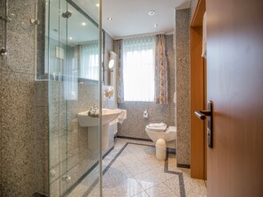 Haartrockner, Handtücher