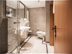 Haartrockner, Handtücher