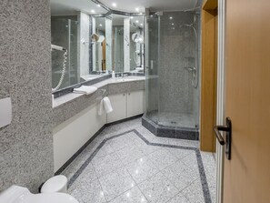 Haartrockner, Handtücher