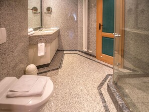 Haartrockner, Handtücher