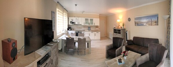 Fernseher, DVD-Player, Tischtennisplatte, Stereoanlage