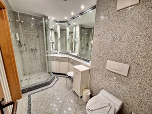 Haartrockner, Handtücher