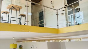 Interior - La Villa les Iris PISCINE and JACUZZI (Saly)