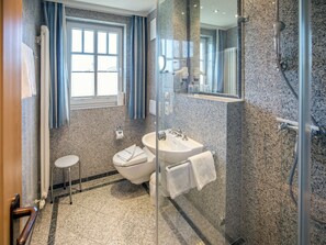 Haartrockner, Handtücher