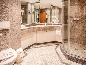 Haartrockner, Handtücher