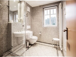 Haartrockner, Handtücher