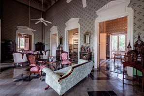 Living area - Hacienda San Antonio Millet (Tixkokob)