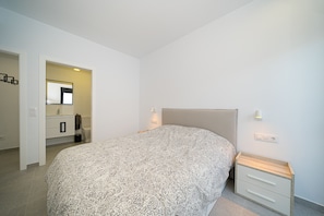 1 bedroom, iron/ironing board, free WiFi, bed sheets - Villa Camilla Roda Golf (Roda)