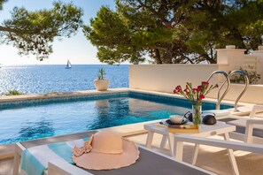 Piscine extérieure, piscine chauffée