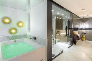 Appartement Design, bain Ă remous | Baignoire Ă jets