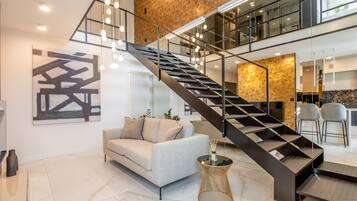 Design Apartment, Hot Tub | Living room | TV