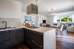 Fridge, microwave, oven, stovetop