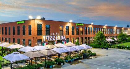 Elegant Mansion on Main Street – Spacious, Stylish & Central