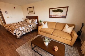 Iron/ironing board, free WiFi, bed sheets, wheelchair access - Heated Pool Hot Tubs Sauna Gym Mtn Views Appalachian @ Mtn Creek #241 (Vernon)