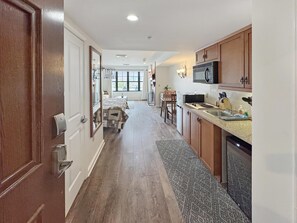 Ferros/tábuas de passar roupa, Wi-Fi de cortesia, roupa de cama