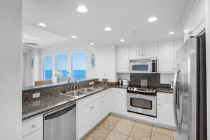 Condo, Multiple Beds, Pool Access | Private kitchen