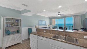 Private kitchen - Treasure Island 1907 (Panama City Beach)