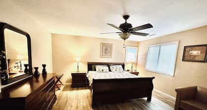Spacious & Modern with Workspace - A+ Location!!!