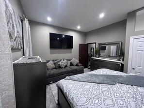 Room - Luxury 4 Bedroom Apartment in Philadelphia (Philadelphia)