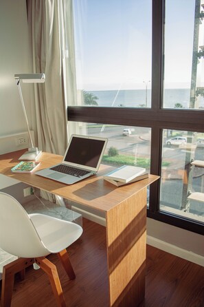 Superior Room | Beach/ocean view - Opta Coliving (Montevideo)
