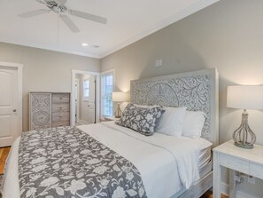 4 Schlafzimmer, Bügeleisen/Bügelbrett, WLAN, Bettwäsche