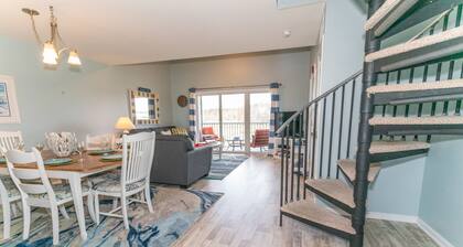 Bethany Bay Family & Friends Condo, Quiet setting, Wetland/Golf course/Bay Views