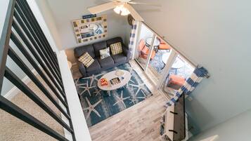 Smart TV, fireplace, DVD player, books
