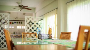 Deluxe Villa, 3 Bedrooms, Balcony, Lagoon View | Dining room - Casa Pucté Bacalar (Bacalar)