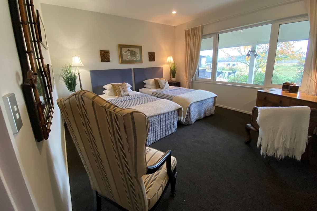 The Canterbury Suite | Iron/ironing board, free WiFi, bed sheets