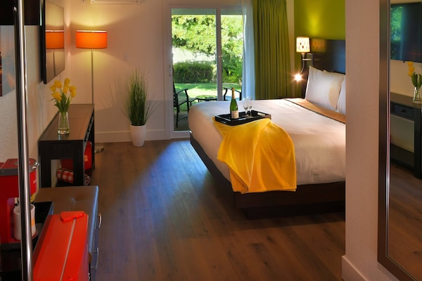 Ropa de cama de alta calidad, colchones viscoelásticos, wifi gratis