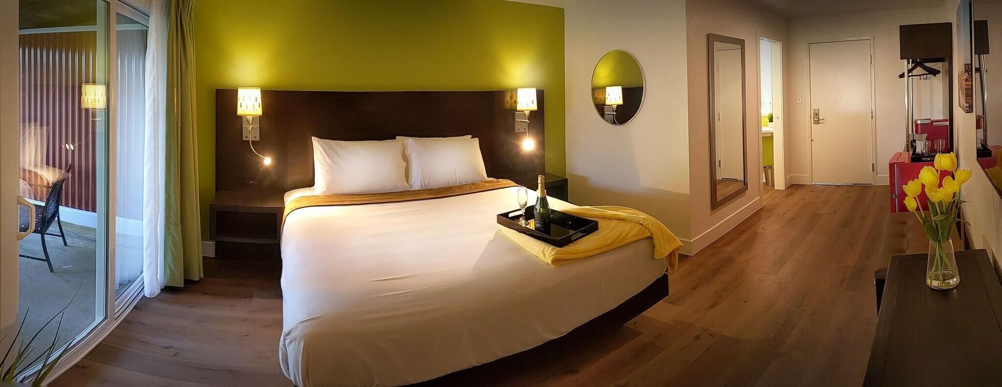Premium bedding, memory foam beds, WiFi (free), bed sheets